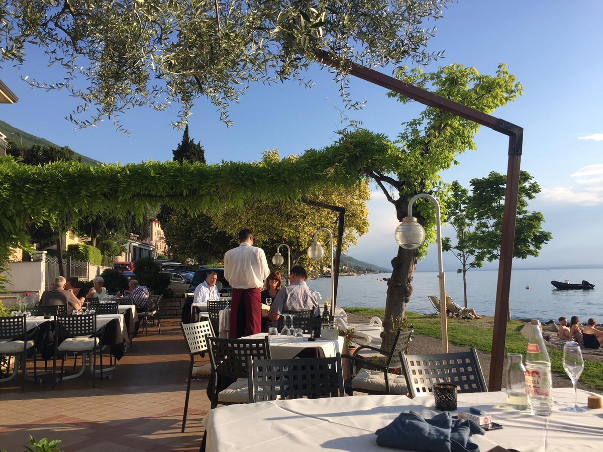 Piccolo Hotel Direkt Am See Brenzone sul Garda Exterior photo